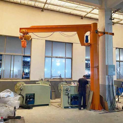 固定立柱式360度电动旋转单臂吊起重机在工厂车间中的应用与选型